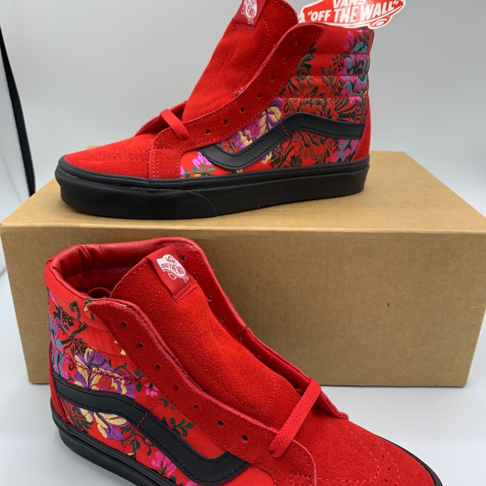 New Rare Vans Sk8 Hi Red Flower mens 6 womens 7.5